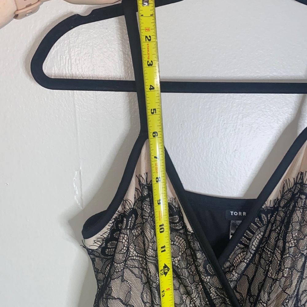 🎲NWT Torrid black lace top! - Picture 6 of 8
